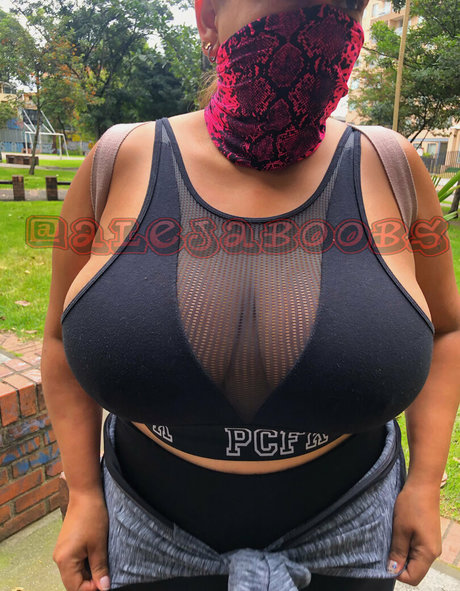 エモオンリーファン ホットセックス 写真