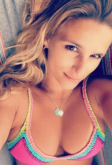 ディスコード トランス OnlyFans 美しいヌード 写真