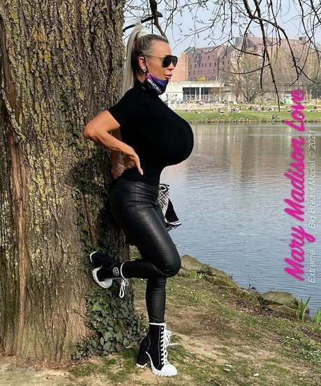 marymadison 無料モデル 写真