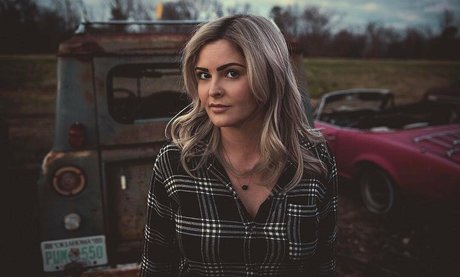 巨乳 射精 OnlyFans アートヌード 写真