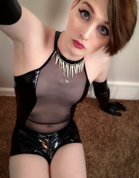 美しい足 OnlyFans ヌード アーカイブ