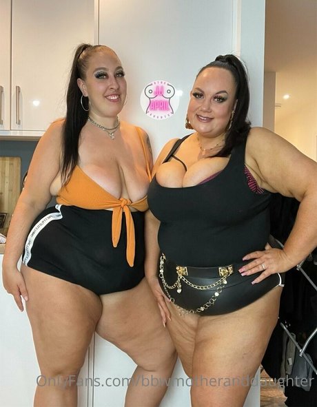 bbwmotheranddaughter エロティックモデル 写真
