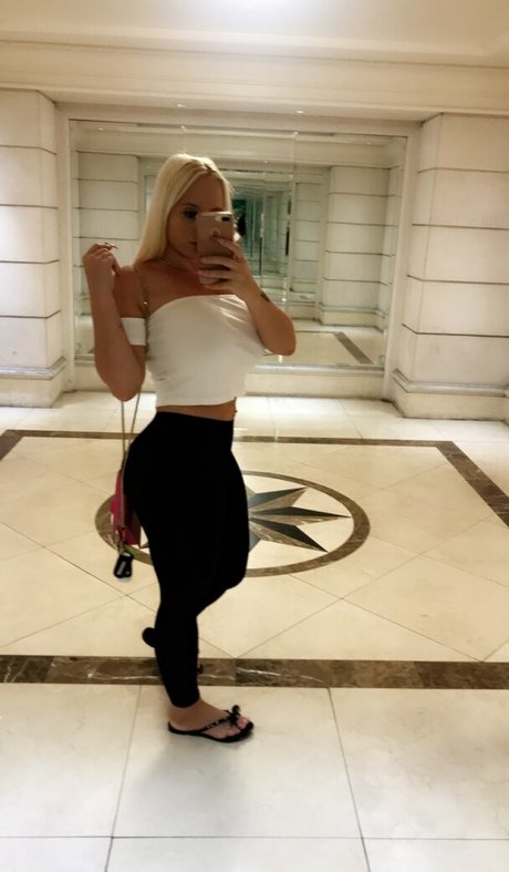 kendrakashmire4free 完璧な女優 写真