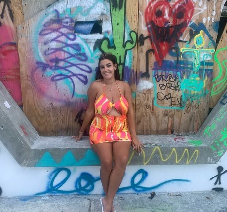 Lizzy Rae ポルノスター エロティック 画像