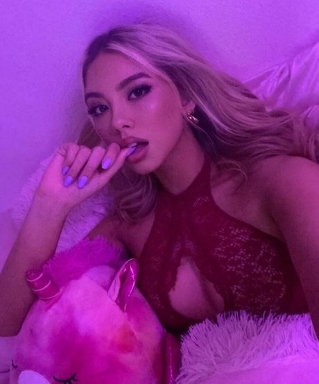 Raelynn Rosalie Harper ホットなスター 画像