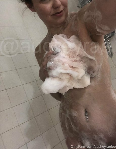 audreyraelee ヌードスター 写真