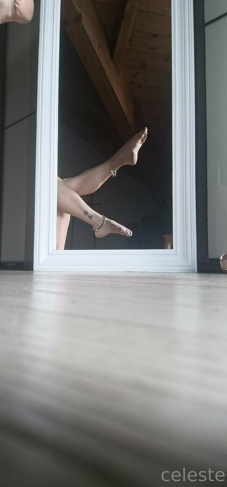 レズビアン ストラップオン OnlyFans 無料xxx 写真