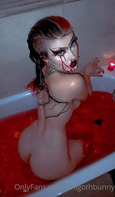 evilgothbunny 女優 写真