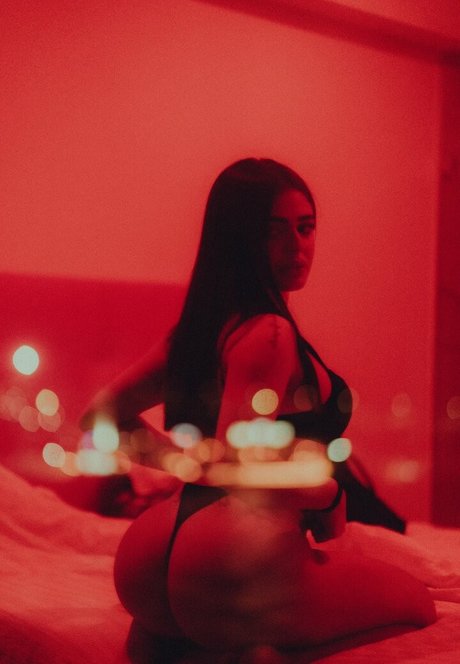 Greta Delmonte セックスポルノスター 写真