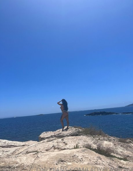 ladyplayboy2 完璧なスター 写真