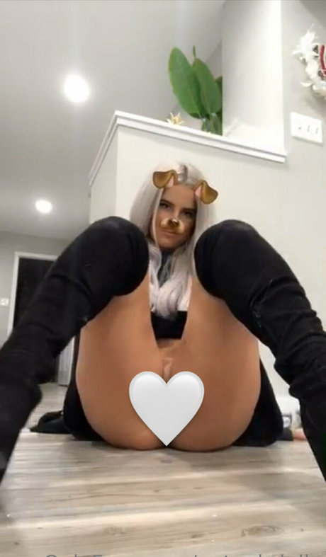 プリンセスアジアンOnlyFans 無料裸 写真