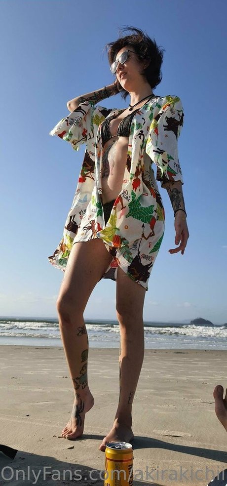 akirakichii スター ヌード アーカイブ