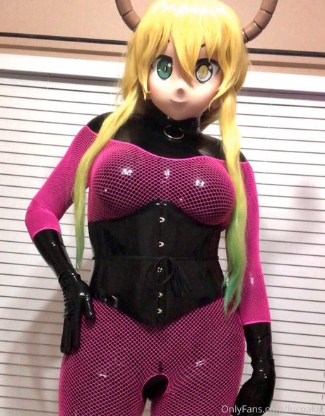 lucoakig ポルノスター ヌード 写真