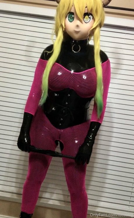 lucoakig アダルトスター 写真