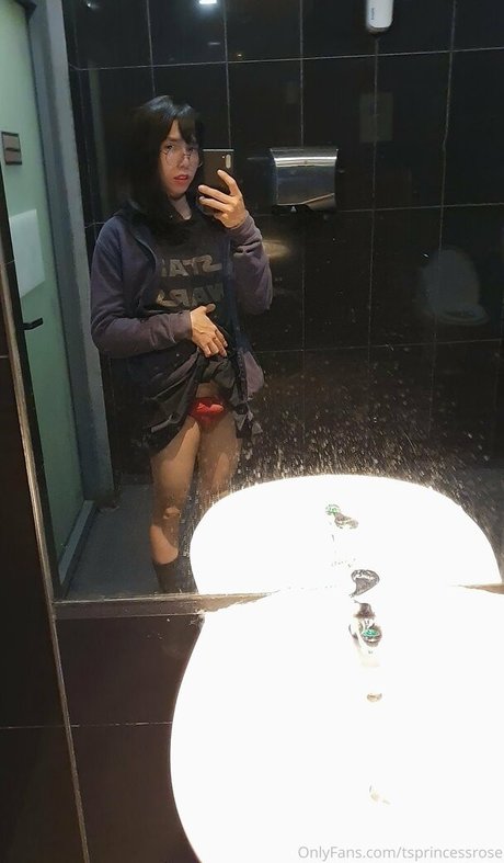 熟女ディルドOnlyFans セクシー裸 写真