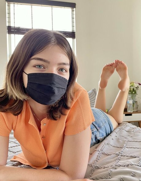 ブロンドオンリーファン 無料ポルノ 画像