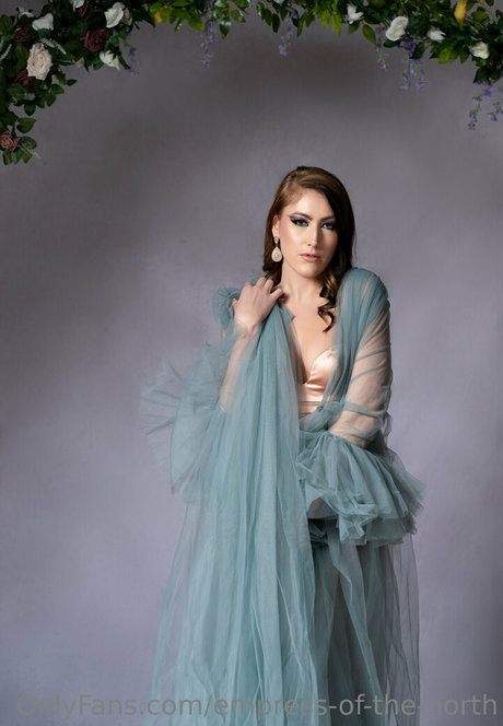 empress of the north ヌードのポルノスター 画像