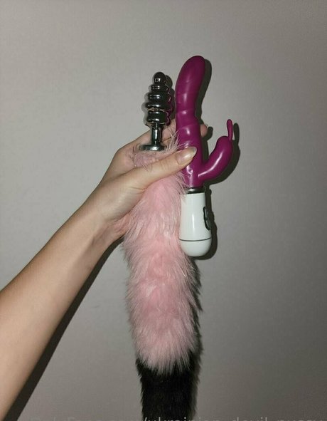 ukrainian devil pussy ホットスター 画像