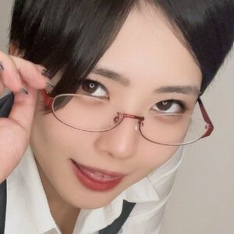 Mikonami 高品質モデル 写真