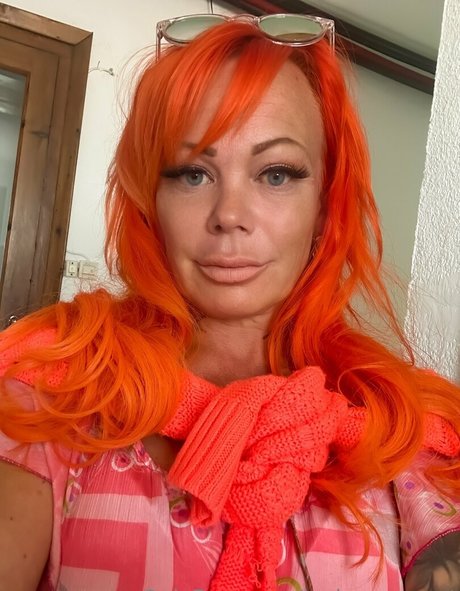 loving queent ポルノスター 可愛い 写真