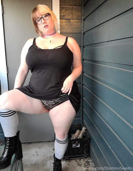 dominosweets 最高のモデル 画像