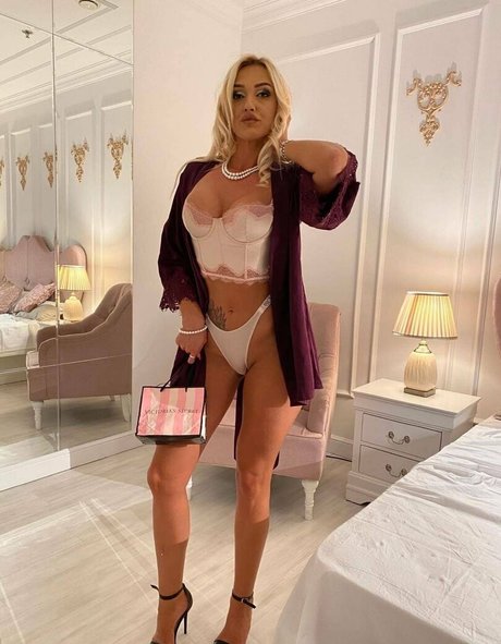 miarodriguezx xxxポルノスター 画像