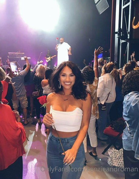 kenzieandroman セクシーなスター 写真