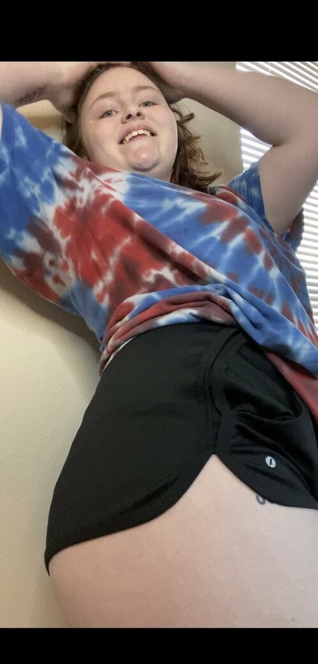 小柄なブロンドの熟女OnlyFans ホットセクシー 写真