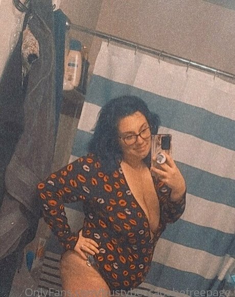 miamoorefreepage セクシー女優 写真