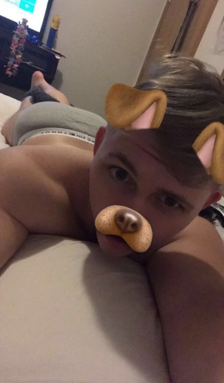 selfiejesus ポルノスター エロティック 画像