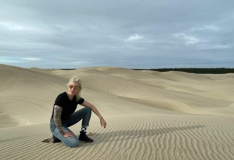 ティーンプッシーOnlyFans エロチック ギャラリー