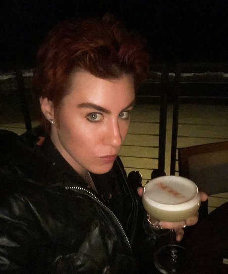 DanikaXIX エロティック女優 写真