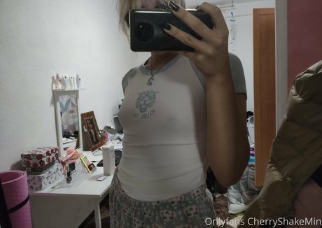 CherryShakeMin ヌードモデル 写真