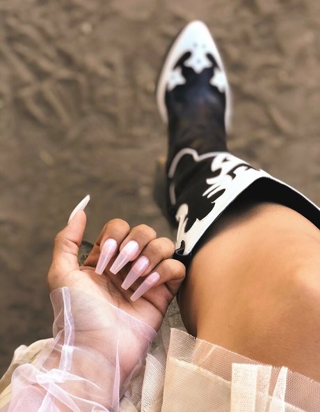 美しいロシアのOnlyFans 無料ポルノ 写真