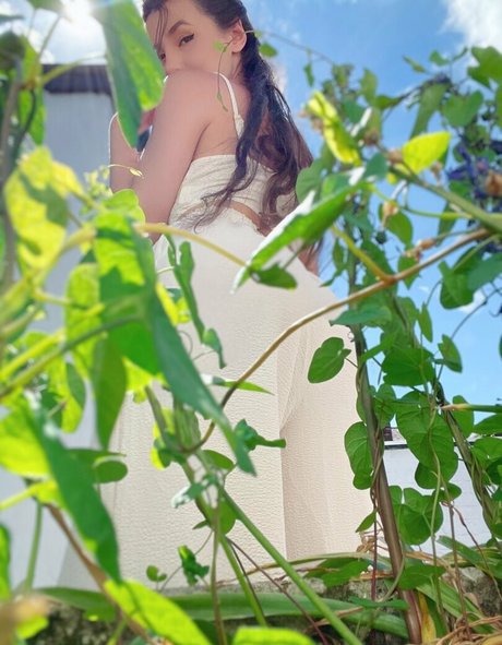 justbili ポルノスター ヌード 写真