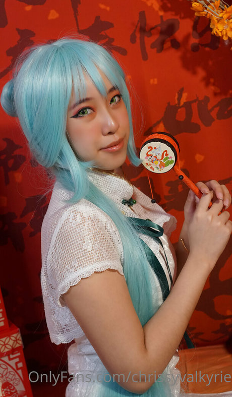 chrissyvalkyrie top profile image