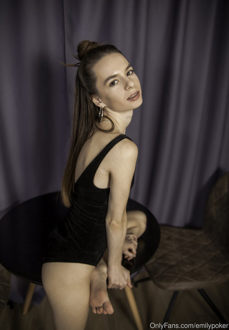 女装オンリーファン ポルノグラフィック アーカイブ