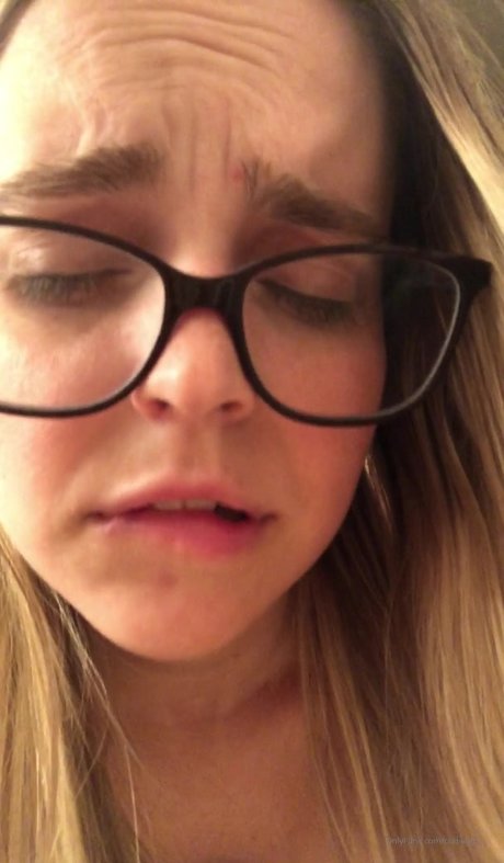 Codivore 美しいモデル 画像