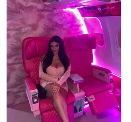 Chloe Ann Whitham スター 写真