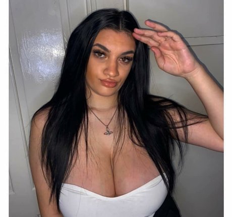 Chloe Ann Whitham アダルト女優 写真