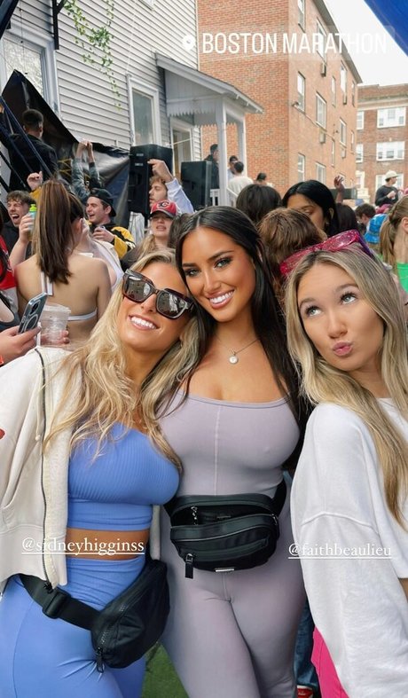 ルビーオンリーファン ヌード 画像