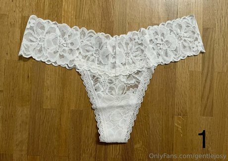 痩せた金髪の熟女OnlyFans 無料裸 画像