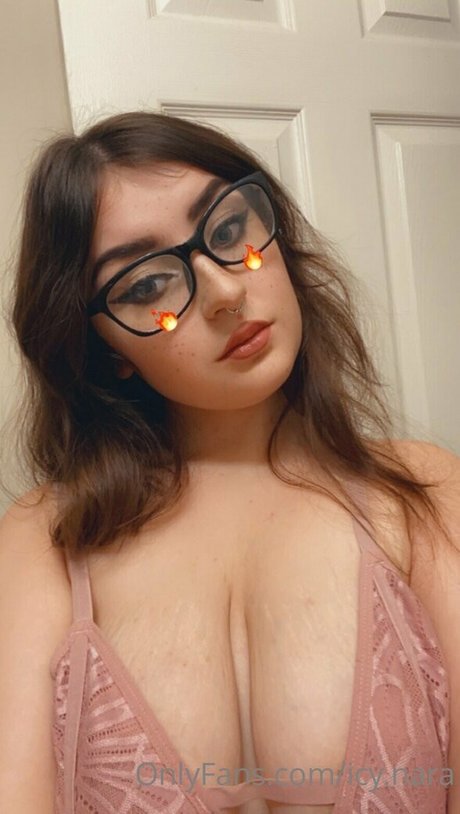 小人エボニーOnlyFans パーフェクト 写真