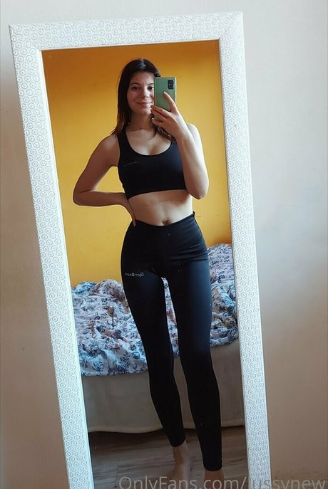 lussynew ヌードモデル 写真