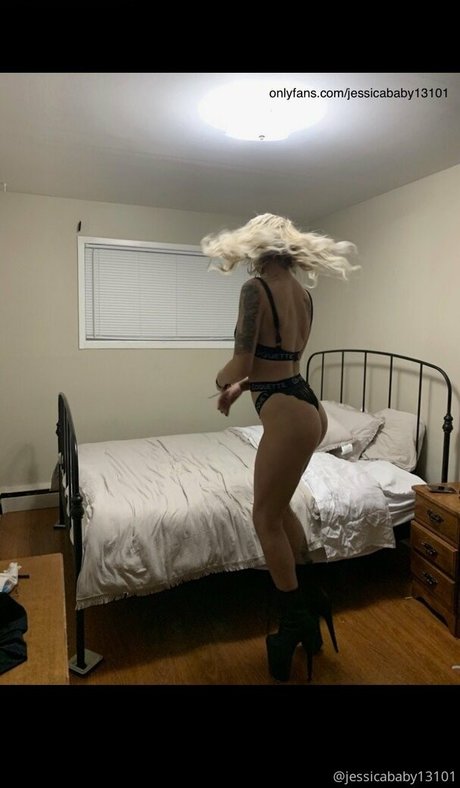 jessicababy13101 ポルノスター セクシー 写真