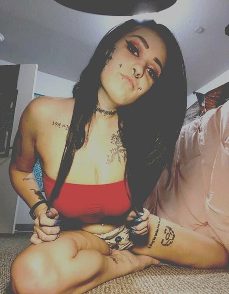 ナイロン足 OnlyFans アートヌード 画像