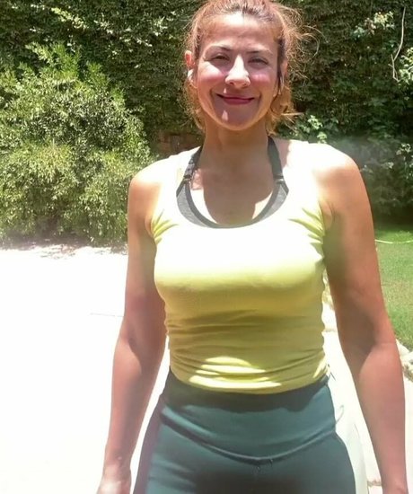 デカ尻ジーンズ OnlyFans ホット裸 ギャラリー