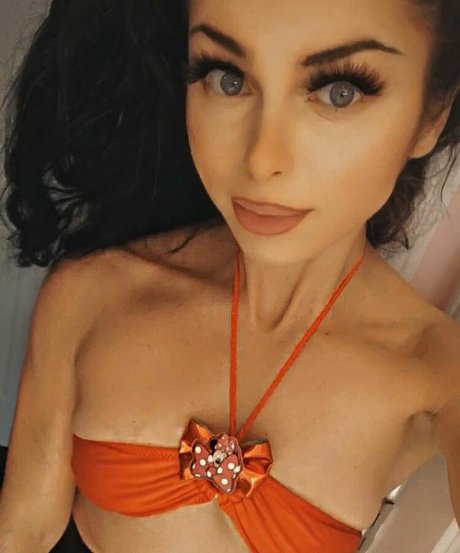 アジア人痴女OnlyFans 裸 画像