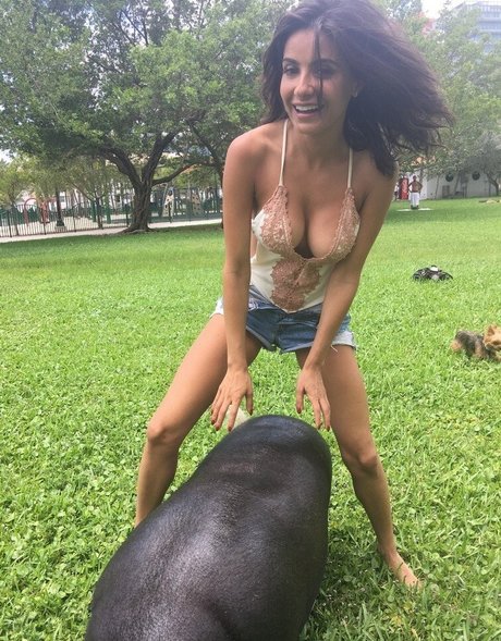 Mikaela Hoover ポルノスター ヌード ギャラリー