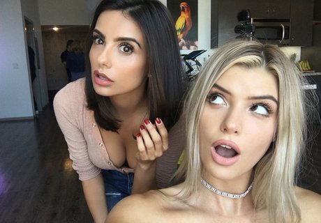 Mikaela Hoover セクシーなスター 画像